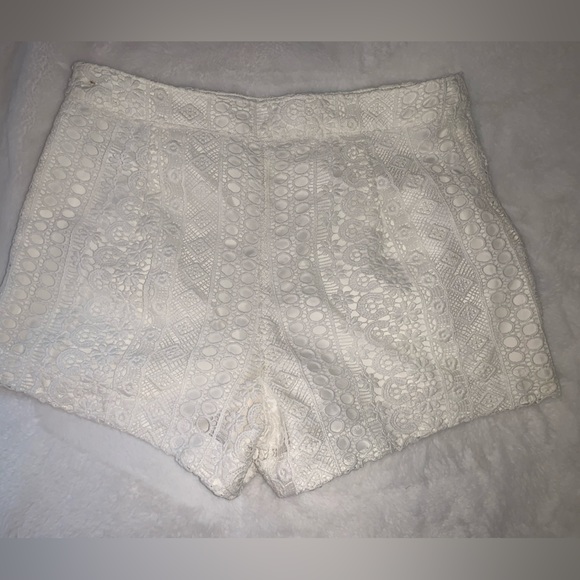 Hollister white lace set - Picture 2 of 8